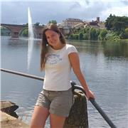 Licenciada en Magisterio de Educación Primaria con mención en Inglés